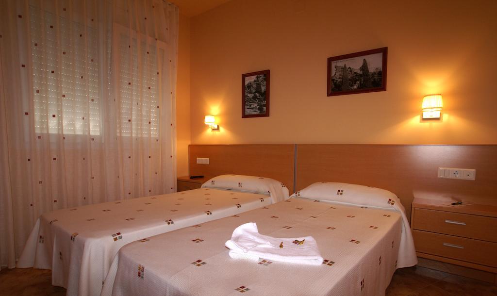 Hotel Mont-Roig Exterior foto